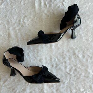 NIB Black Patent Leather Pointed-Toe Kitten Heels With Suede Ankle Ties 7.5